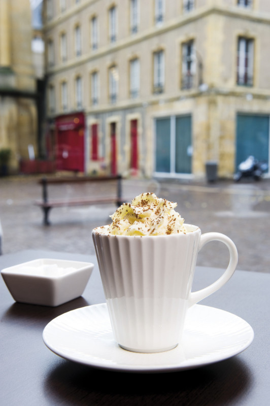 Sous-tasse à thé rond ivoire porcelaine vitrifiée Ø 15 cm Metropolis Rak